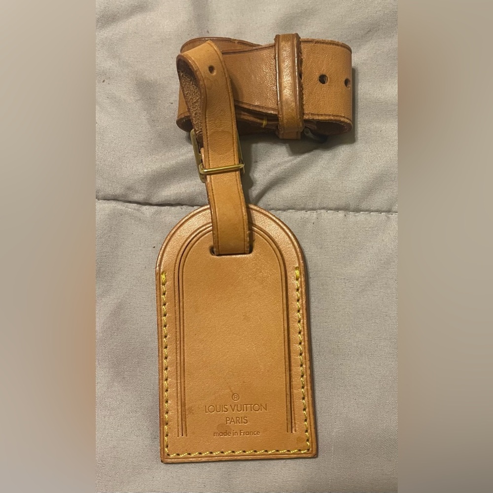 Louis Vuitton Brown Leather Luggage Tag